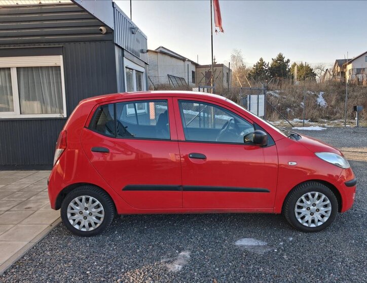 Hyundai i10 Hatchback 1,1 l 48 kw