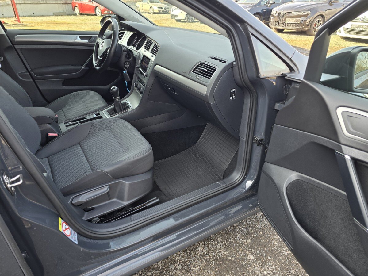 Volkswagen Golf Hatchback 1,2 l 63 kw