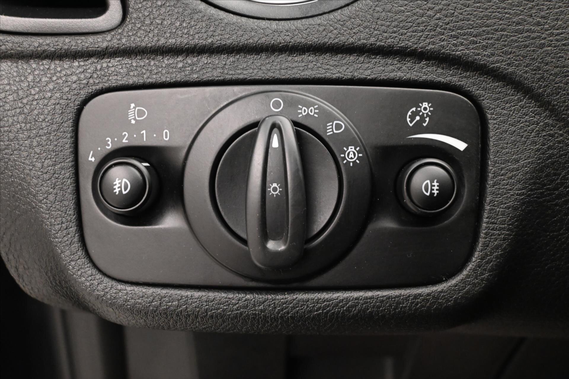 Ford S-MAX MPV 2,0 l 100 kw