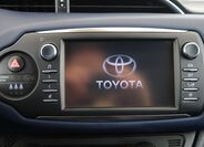 Toyota Yaris 16