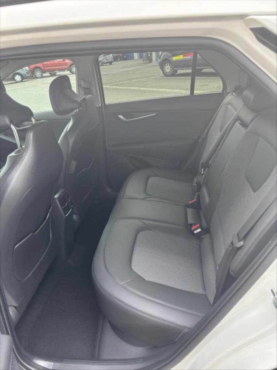 KIA e-Niro SUV / Terénní 1,0 150 kw