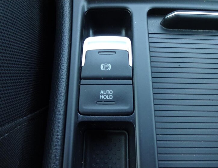 Volkswagen Golf Kombi 1,2 l 77 kw