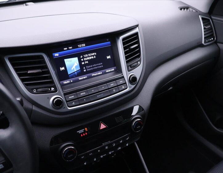 Hyundai Tucson SUV 2,0 l 100 kw