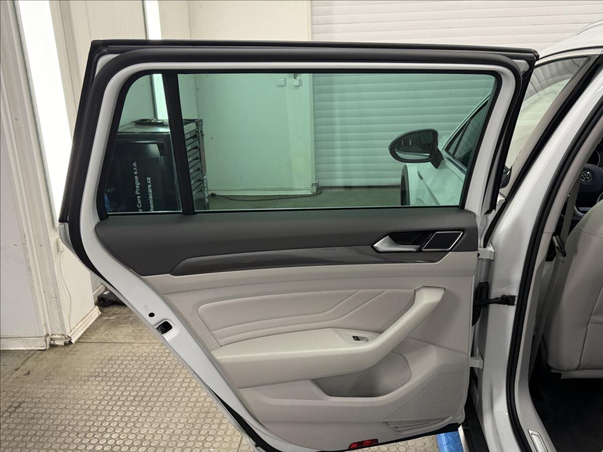 Volkswagen Passat Kombi 2,0 l 140 kw