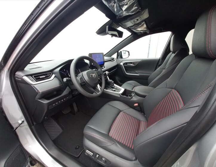 Toyota RAV4 SUV 2,5 l 136 kw