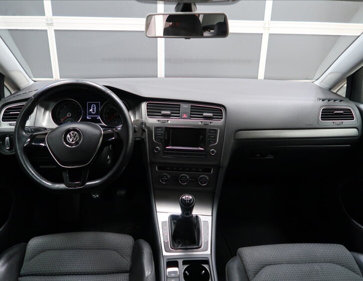 Volkswagen Golf Hatchback 1,2 l 63 kw