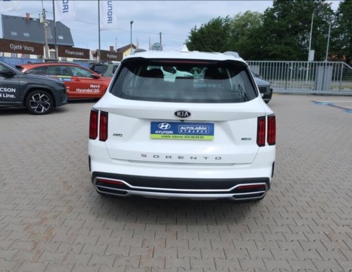 KIA Sorento SUV 1,6 l 169 kw