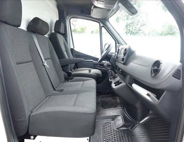 Mercedes-Benz Sprinter Valník 2,0 l 125 kw