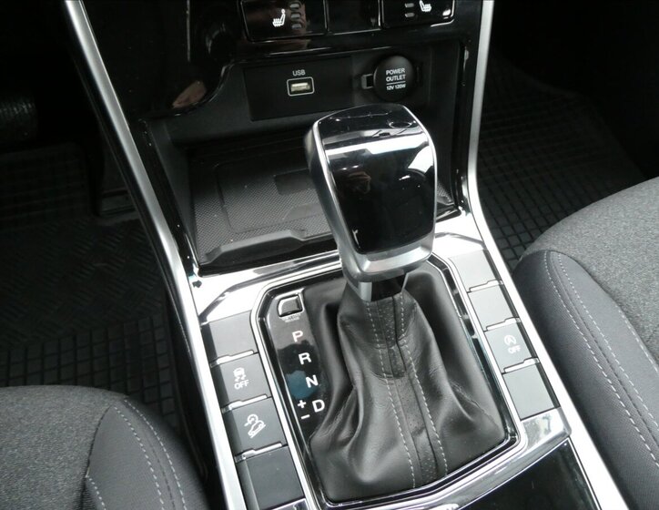 SsangYong Korando SUV 1,5 l 120 kw