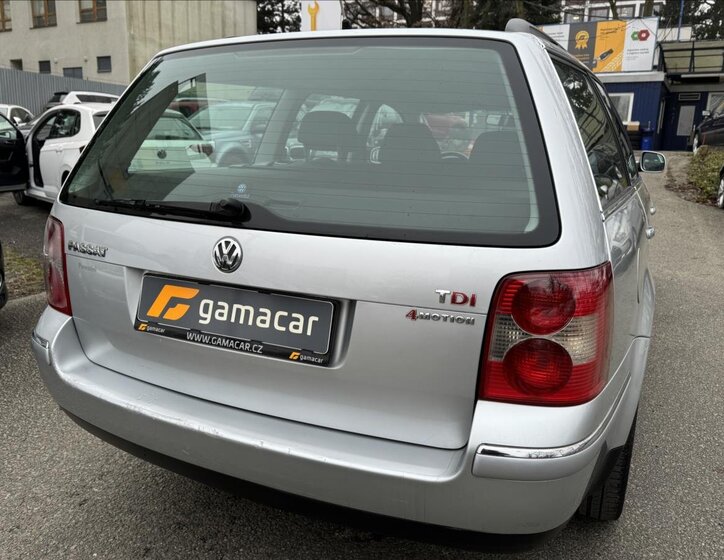 Volkswagen Passat 10