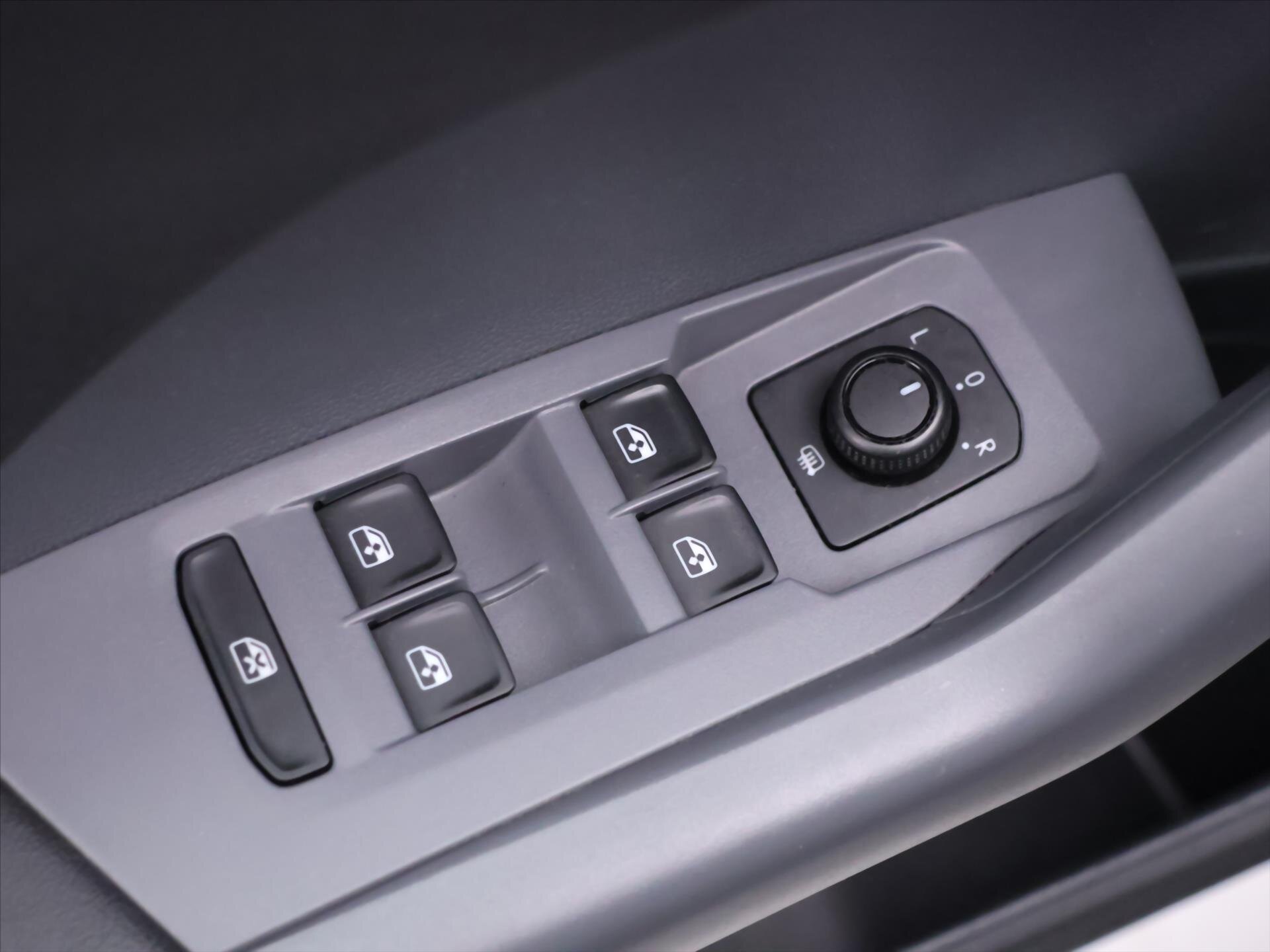 Volkswagen T-Cross SUV 999,0 70 kw