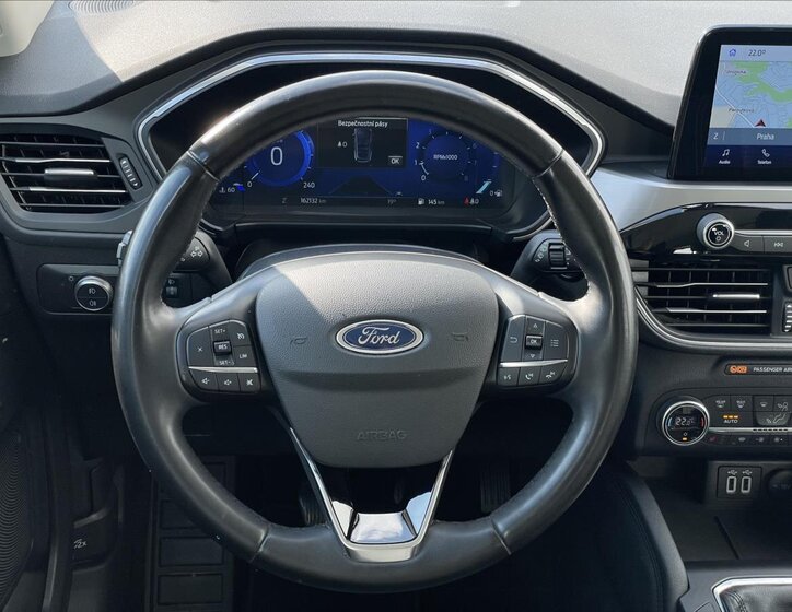 Ford Kuga SUV / Terénní 1,5 l 110 kw