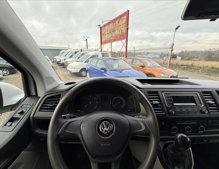 Volkswagen Transporter 12