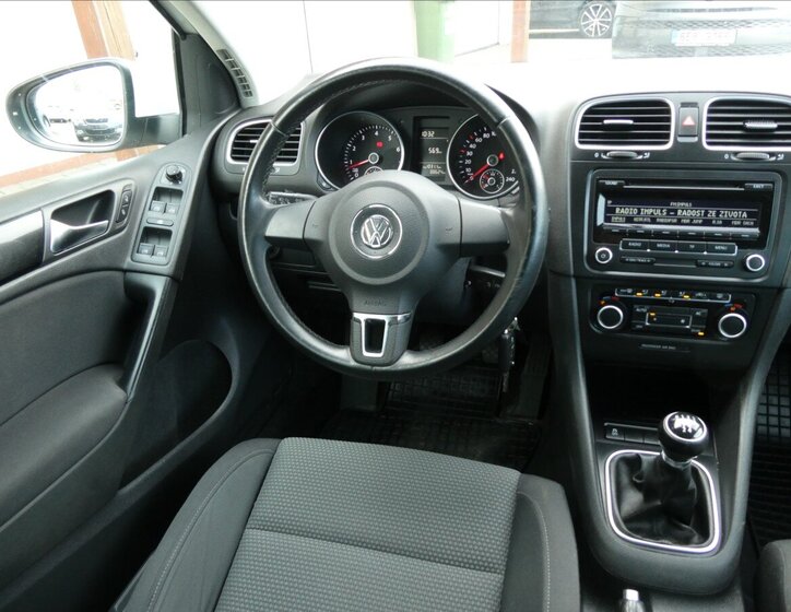 Volkswagen Golf Hatchback 1,2 l 63 kw