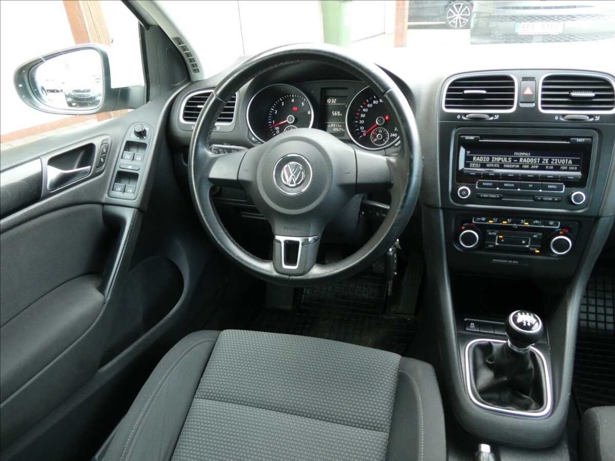 Volkswagen Golf Hatchback 1,2 l 63 kw