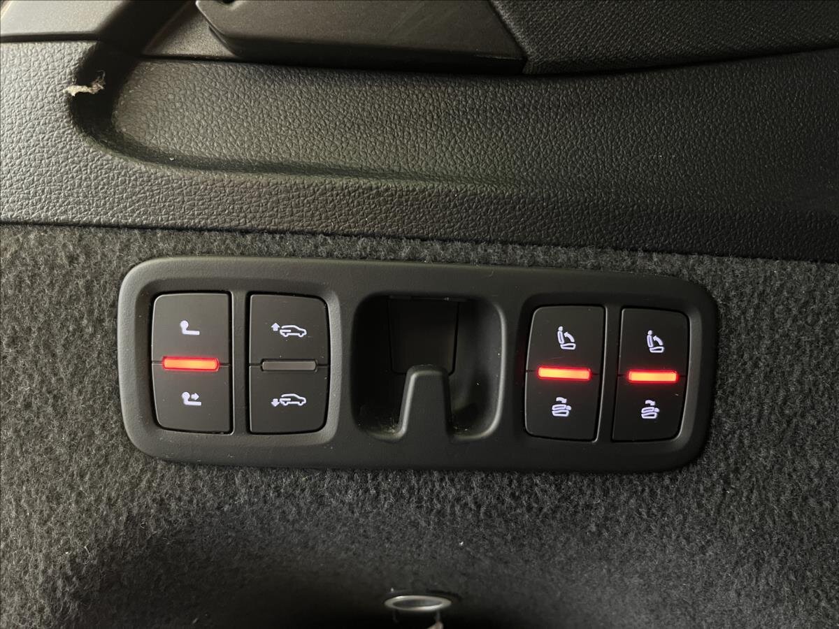 Audi SQ7 SUV / Terénní 4,0 l 320 kw