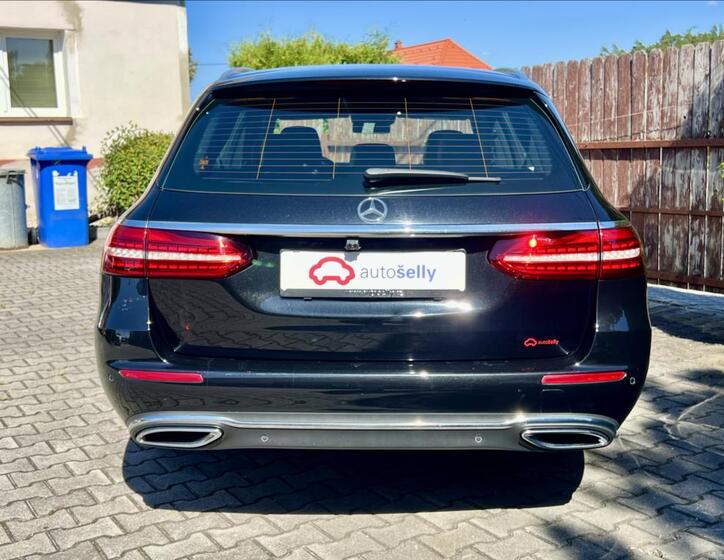 Mercedes-Benz Třídy E 5