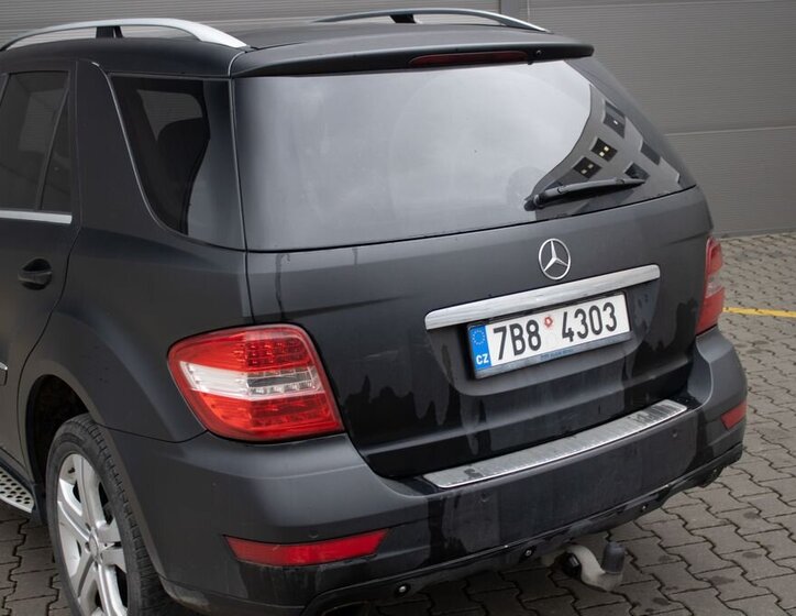 Mercedes-Benz Třídy M 9