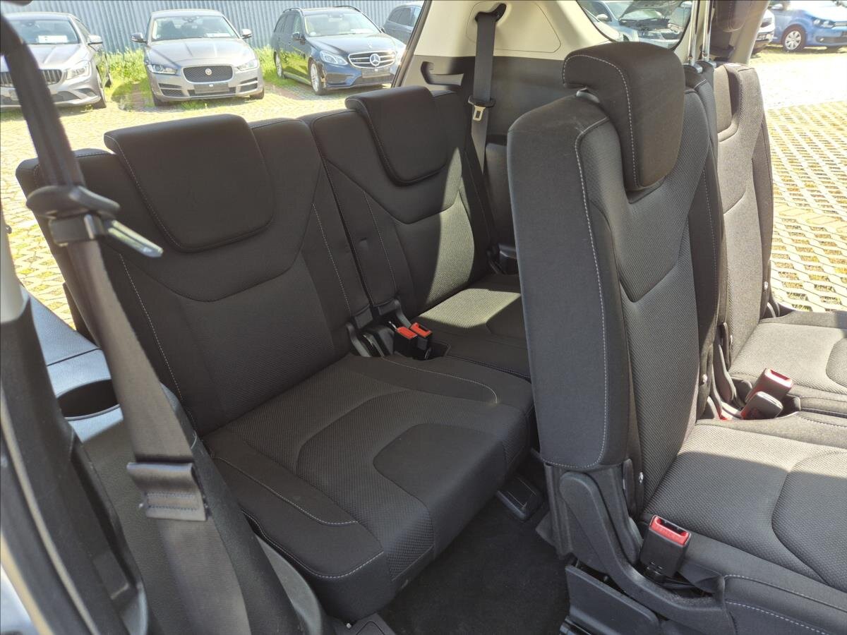 Ford S-MAX MPV 2,0 l 132 kw