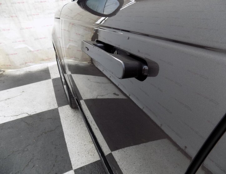 Land Rover Range Rover SUV 4,4 l 390 kw