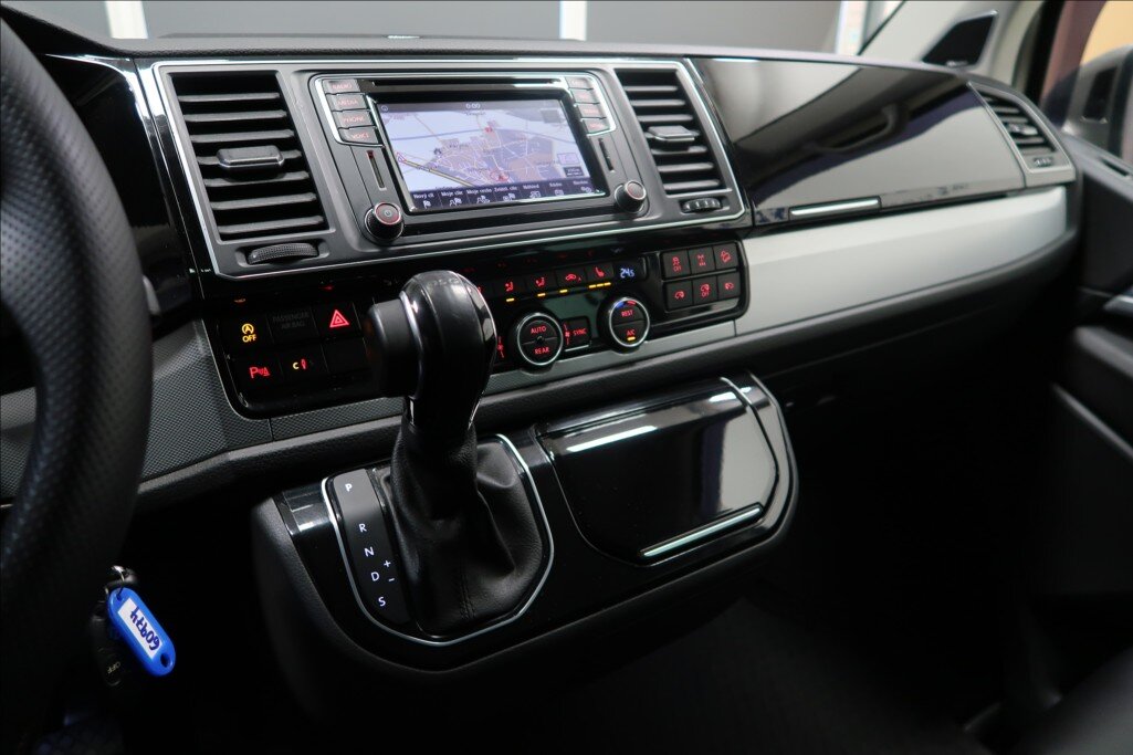 Volkswagen Multivan VAN / Minibus 2,0 l 150 kw