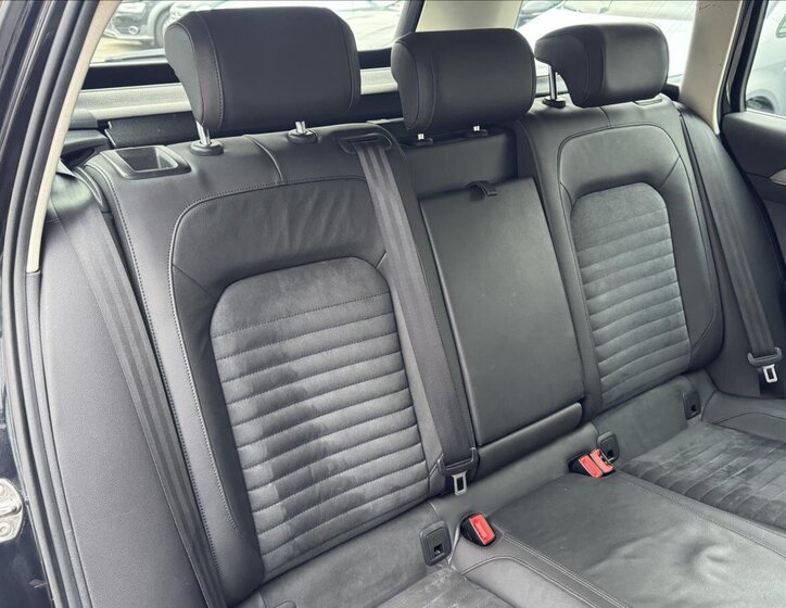 Volkswagen Passat 40