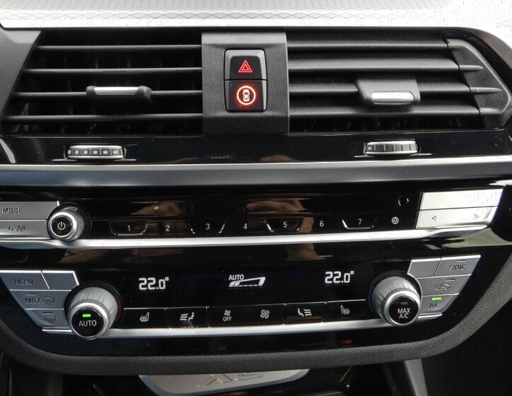 BMW X3 SUV / Terénní 2,0 l 140 kw