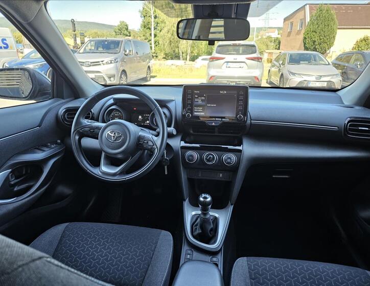 Toyota Yaris Cross 5