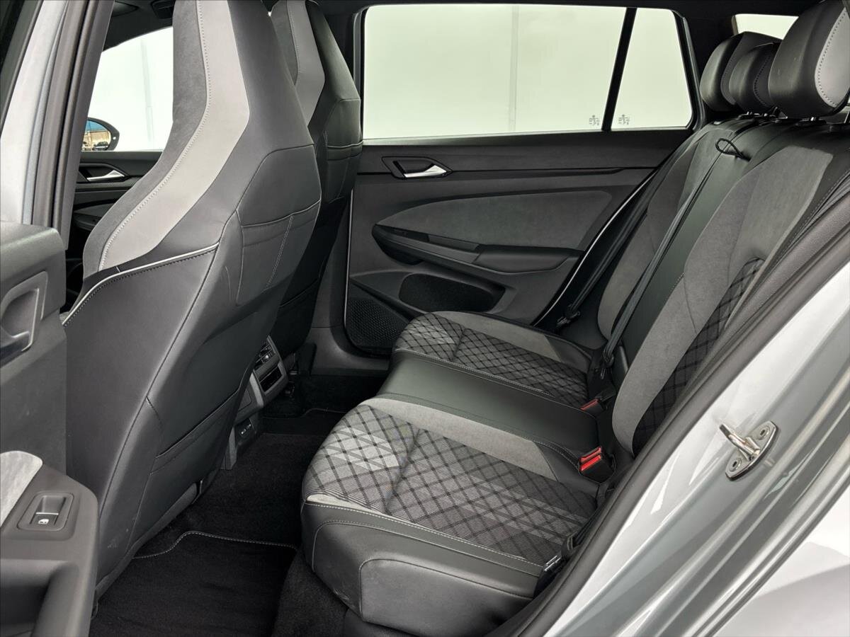 Volkswagen Golf Kombi 1,5 l 110 kw