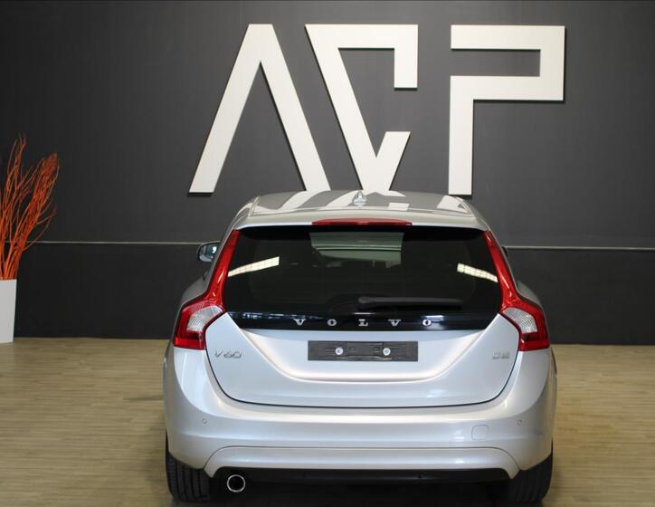 Volvo V60 7
