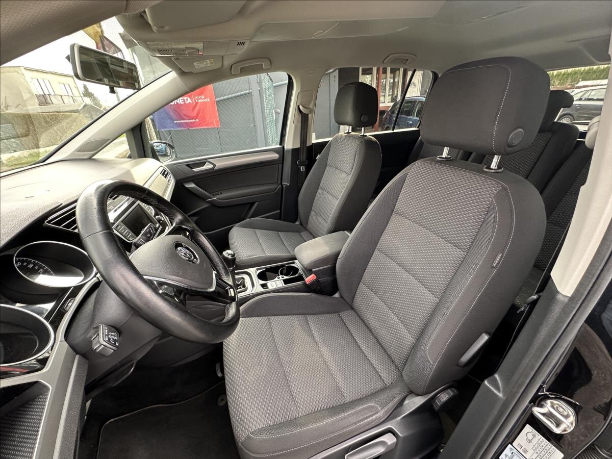 Volkswagen Touran MPV 1,2 l 81 kw