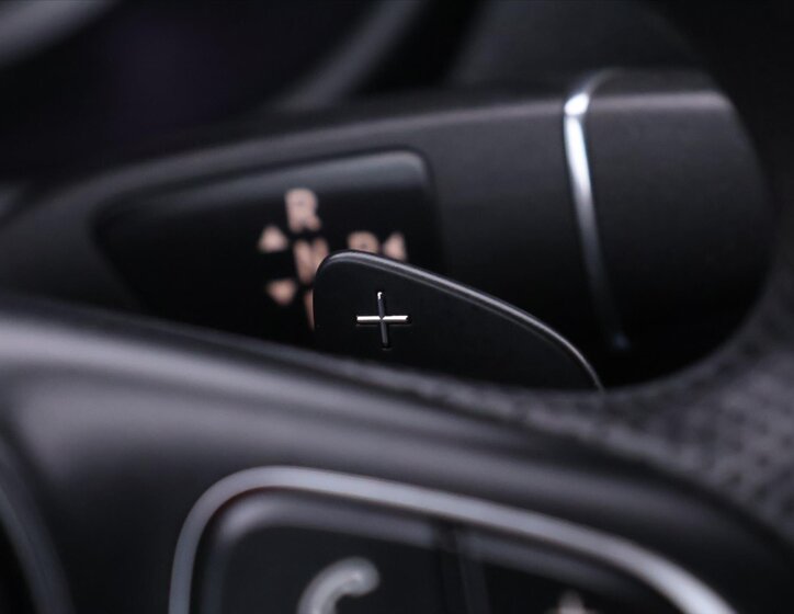 Mercedes-Benz Vito 18