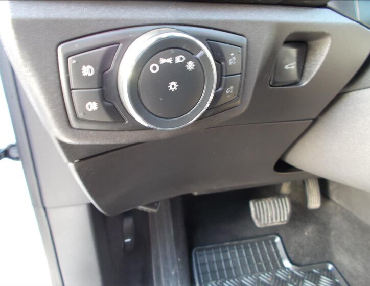 Ford Mondeo Kombi 2,0 l 132 kw