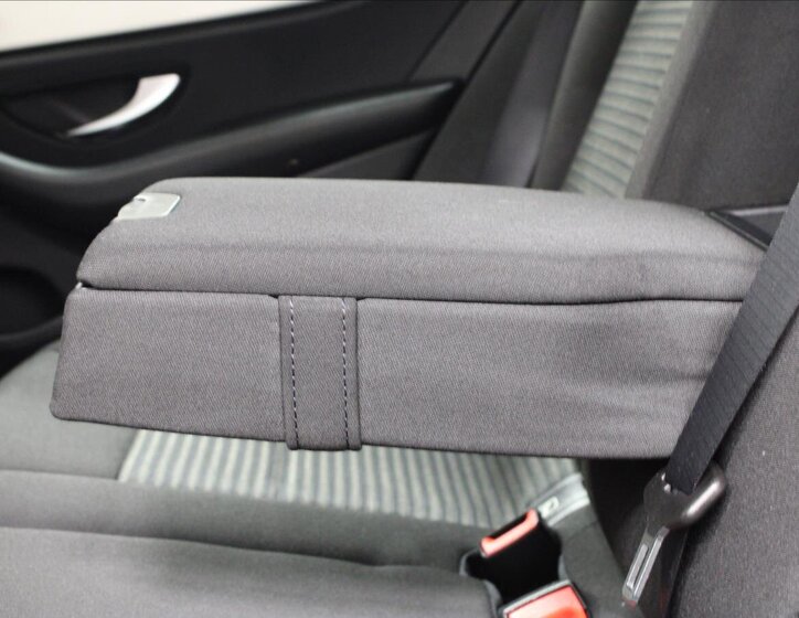 Mercedes-Benz Třídy E 32