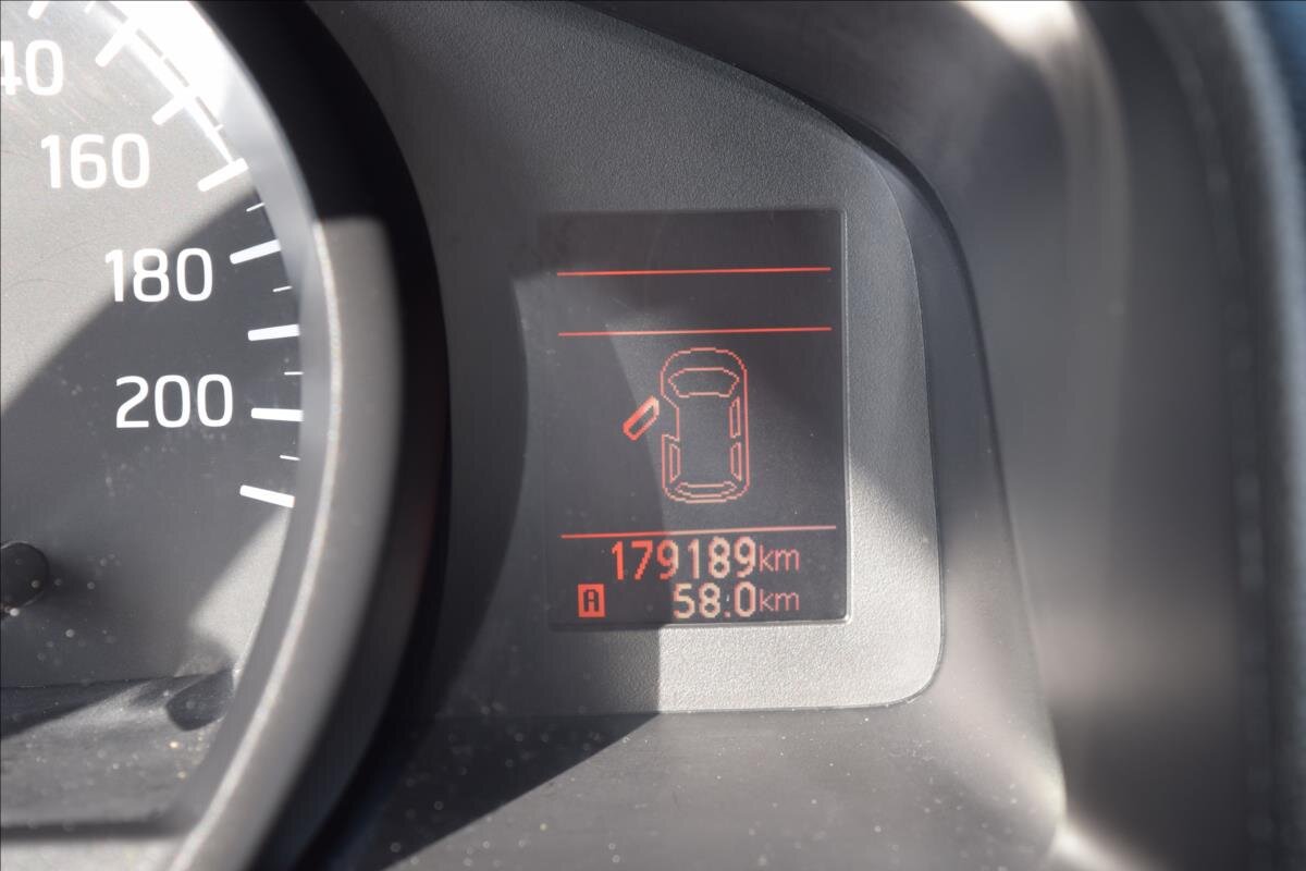 Nissan NV200 MPV 1,6 l 81 kw