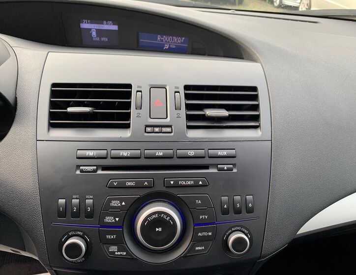Mazda 3 13