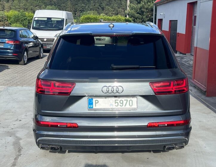 Audi SQ7 SUV / Terénní 4,0 l 320 kw