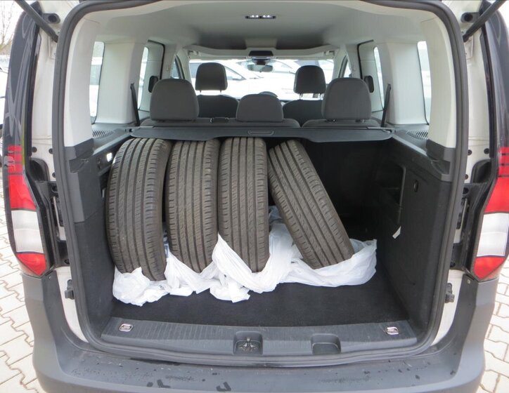 Volkswagen Caddy Kombi 1,5 l 84 kw