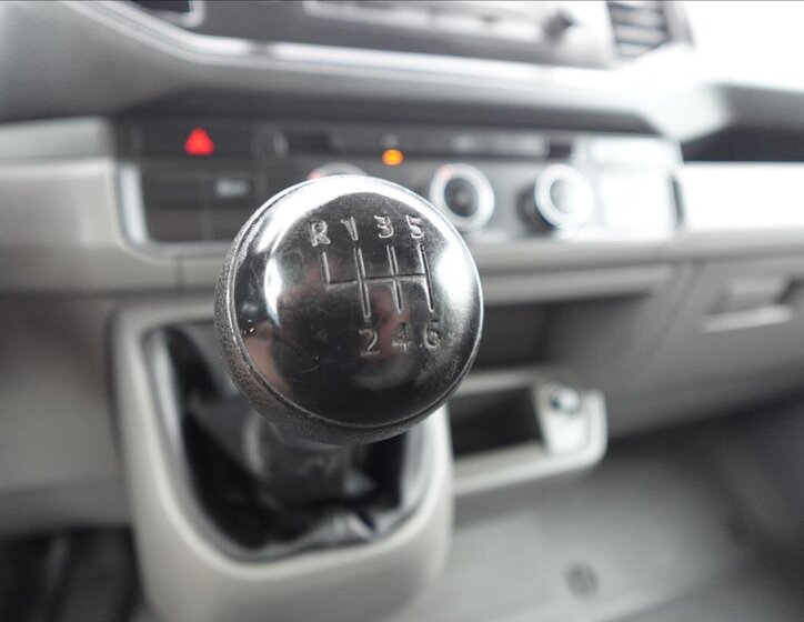 Volkswagen Crafter Valník 2,0 l 130 kw