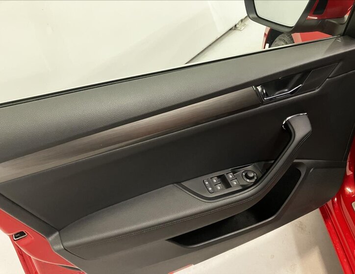 Škoda Superb Kombi 2,0 l 147 kw