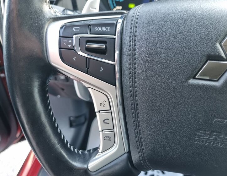 Mitsubishi Outlander SUV / Terénní 2,4 l 165 kw