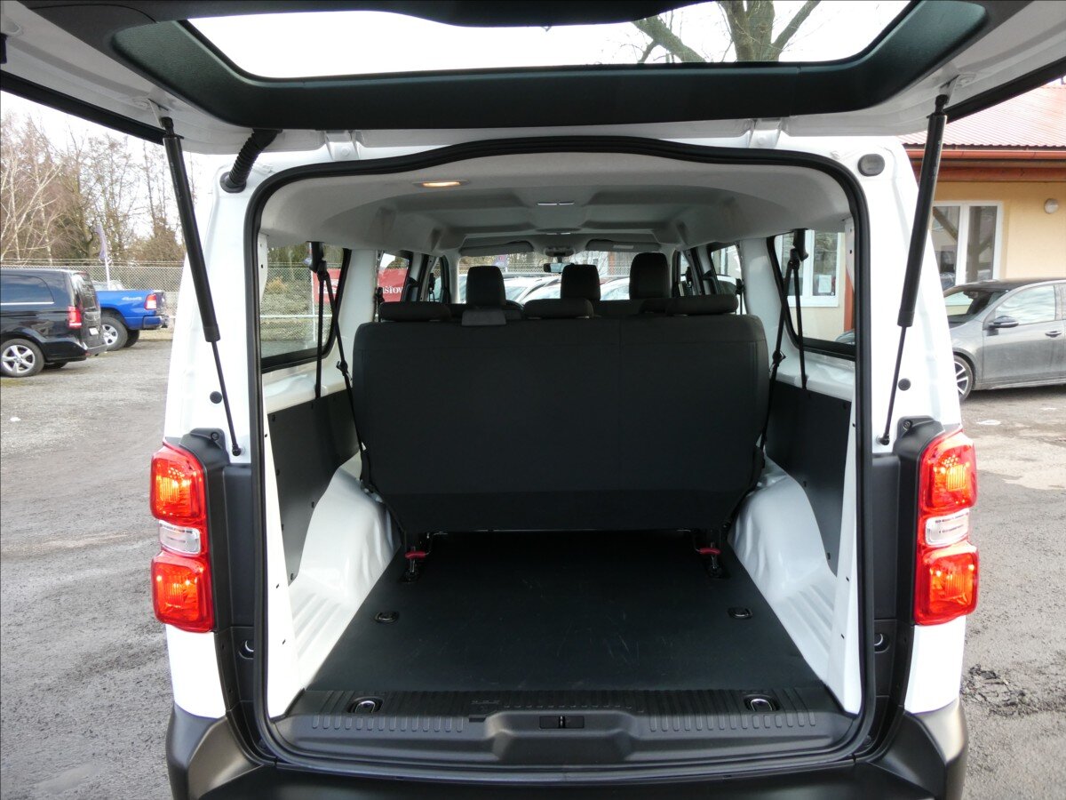 Peugeot Expert Kombi 1,5 l 88 kw