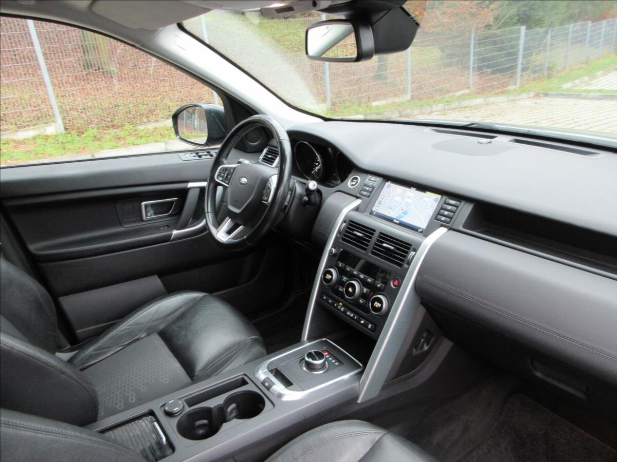 Land Rover Discovery Sport SUV 2,0 l 132 kw