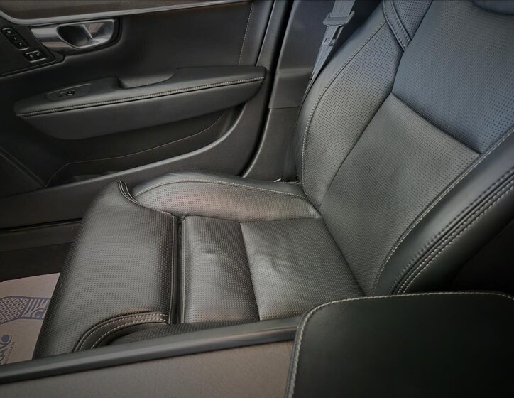 Volvo V90 Kombi 2,0 l 177 kw