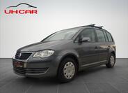 Volkswagen Touran 1