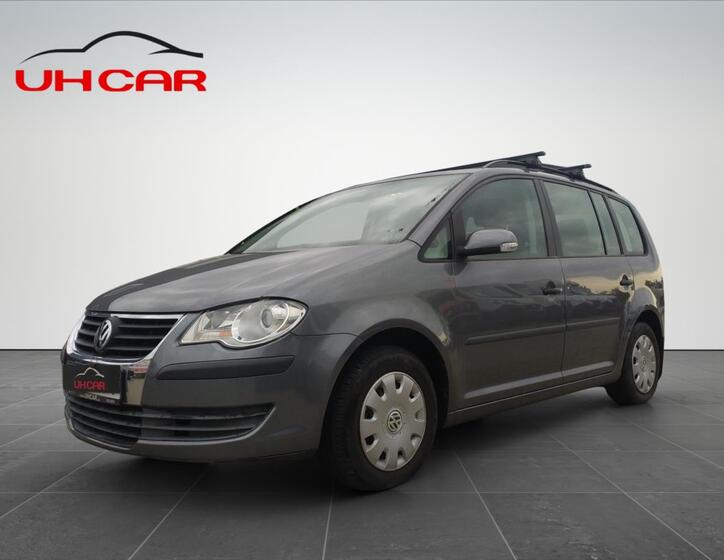 Volkswagen Touran 1