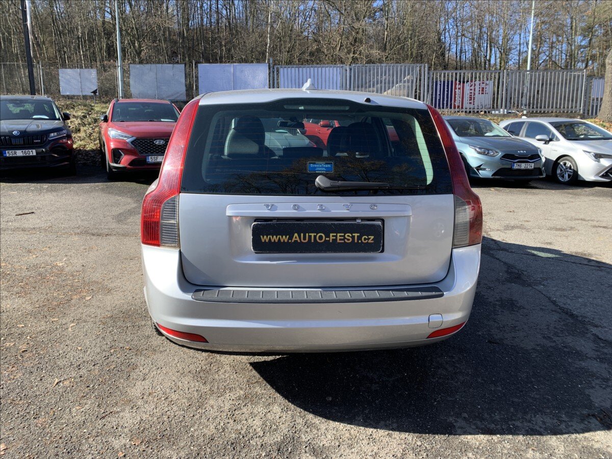 Volvo V50 Kombi 2,0 l 100 kw