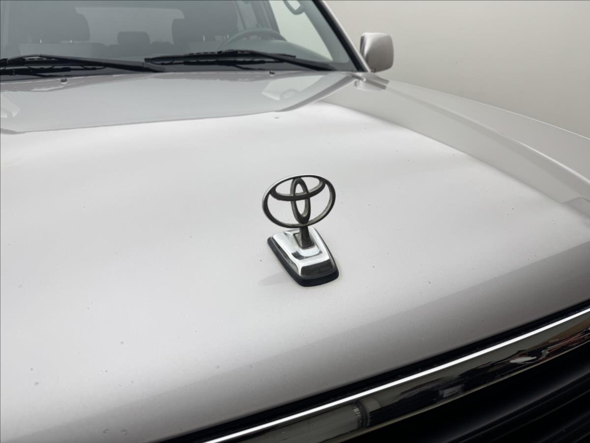 Toyota Land Cruiser SUV / Terénní 4,2 l 150 kw