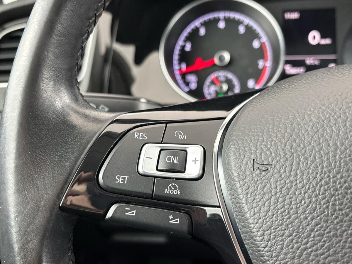 Volkswagen Golf Hatchback 1,4 l 81 kw