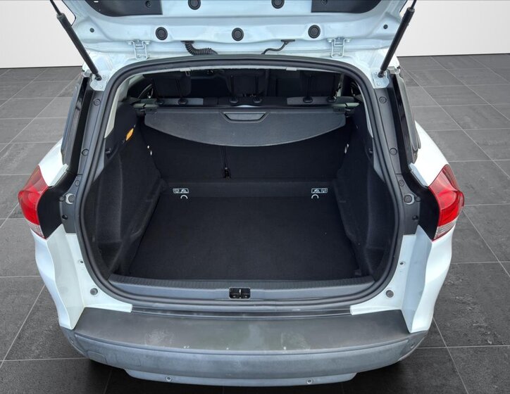 Renault Clio Kombi 898,0 56 kw